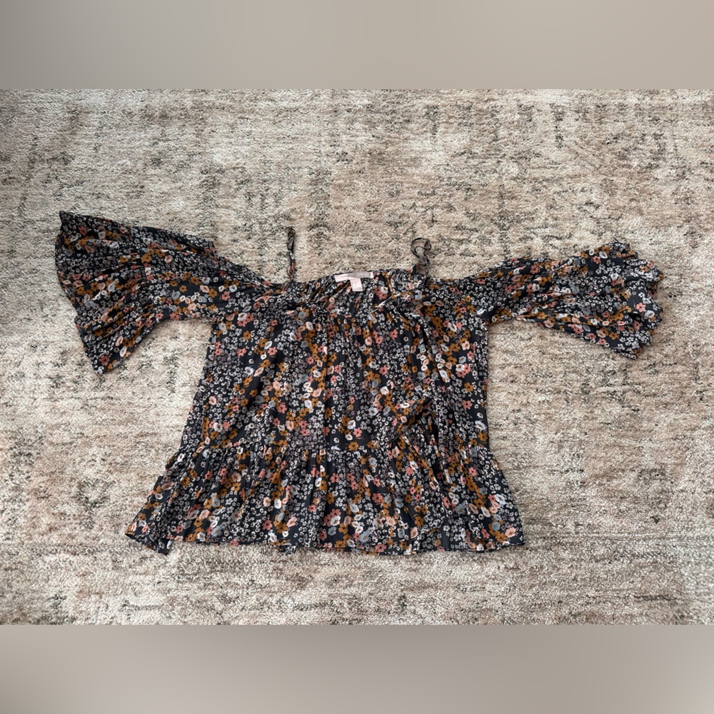 Forever 21 Black Floral Cold Shoulder Top